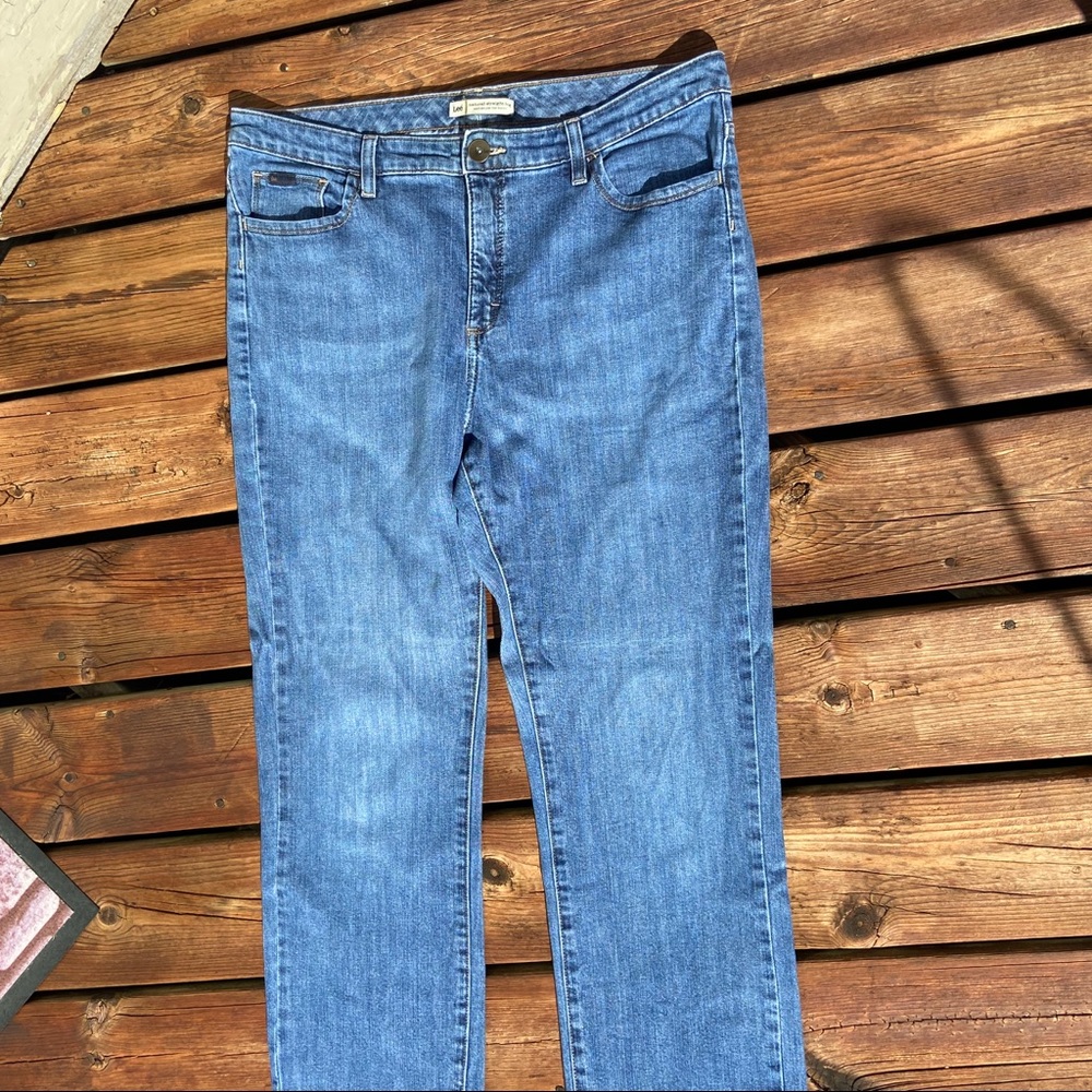 Lee Natural Straight Leg Jeans